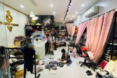 Mặt phố hoàng quốc việt 60m2, 5t, mt4.5m vỉa hè 10m kinh doanh giá 35 tỷ sổ đỏ đẹp