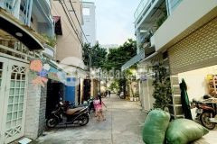 Bán nhà 7.9 tỷ, dt 84m2, thoại ngọc hầu, gần mặt tiền đường lớn