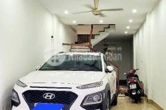 Nhà đẹp 2 thoáng, dân xây khu phân lô nguyễn sơn 50m, 5t, thang máy chờ, kd, ô tô vào nhà.