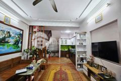 Chỉ hơn 7 tỷ bán gấp nhà hoàng hoa thám 35m² ngõ thông gần phố