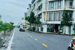 Siêu phẩm đất đẹp đường to kinh doanh tốt phố đồng thanh dt 90m2. giá 310 triệu m2