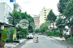 Cgbán cặp nền vip số 39 và 37 có hẻm hông đường d33 kdc hồng loan.