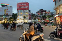 Đẹp nhất phố, nhà mặt phố nguyễn văn cừ 435m, mt 18m.