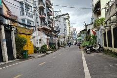 Nhỉnh 8 đồng có ngay nhà hxh gần mọi tiện ích tại quận 7