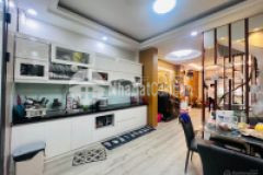 Bán nhà kim đồng hoàng mai,dt 52m2,gia 13.9 tỷ,hai thoáng,oto gần