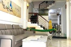 Ở ngay bán nhà đẹp 4 tầng xe hơi thông trần quang diệu, 43m2, nhỉnh 6 tỷ tl