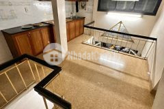 Bán nhà mặt ngõ ô tô văn chương tôn đức thắng, lô góc kinh doanh, dt 20m5 tầng6.8 tỷ