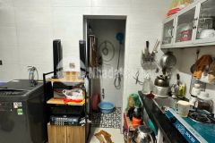 Bán căn hộ tập thể tầng 1 ở chợ 83