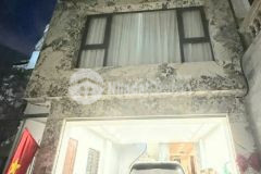 Bán nhà hồng tiến long biên, lô góc, ô tô vào nhà, thang máy, nội thất, gần phố, giá mềm