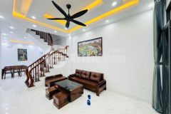 Nhà đẹp hiếm giá rẻ ngõ phố hoa lâm việt hưng dt 45m2. giá 7.99 tỷ