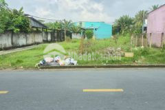 Bán gấp lô đất 150m2 mt nguyễn trung trực bến lức long an giá 1.5 tỷ, shr