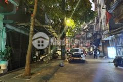 Bán đất phố 8 tháng 3 47m 2 thoáng vỉa hè ô tô tránh kinh doanh hai bà trưng