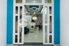 Bán nhà 1 trệt 1 lầu sát đường lớn gần chợ bệnh viện hàn quốc