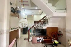 Nhà đẹp 3 tầng 52m2 5.3 tỷ hiệp thành q12