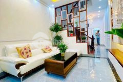 Cho thuê nhà hoàng quốc việt cầu giấy 40m x 5t, 6pn4vs nhà đẹp, full đồ giá 20tr