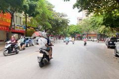 Bán nhà mới dân xây sát phố cổ ngọc lâm 50m, 5t, mt5m, giá nhỉnh 11 tỷ thương lượng sâu.