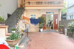 Bán nhà mảnh đất lô góc mặt ngõ thông 6.6 m2 mặt tiền 100m2 50m ô tô tránh 200m ra kđt d