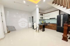 Bán nhà mới 5 tầng, lô góc, ngõ thông, mặt tiền rộng, ô tô đỗ cửa, gần mặt phố thịnh liệt.