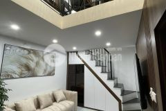 1 nhà ra phố trung tâm đống đa 6 tầng đẹp long lanh về ở luôn