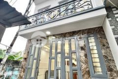 2.8 hương lộ 2 bình tân giáp q6 2pn 2wc lô góc shr vuông vức hướng tây