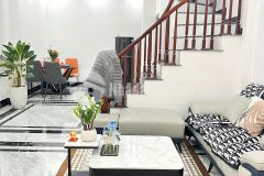 Nhà đẹp thiết kế tinh tế nội thất xịn ngõ phố ngọc trì dt 40m2. giá 7.2 tỷ