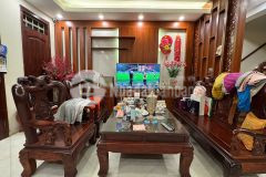 Nhà đẹp sân vườn ô tô vào nhà quận hai bà trưng 130m25t mt 6.2m 48 tỷ.