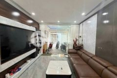 Bán nhà chu huy mân, kinh doanh, ga ra ô tô, thang máy, nội thất đẹp, gần phố, giá hời