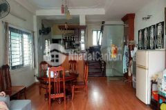 Lô góc kinh doanh vỉa hè.,