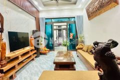 Bán nhà giáp bát 6 tầng thang máy long lanh vf3 đỗ cửa hoàng mai