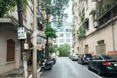 Cần cho thuê nhà riêng 106 hoàng quốc việt, cầu giấy 50m x 5t giá 20tr, ngõ ô tô
