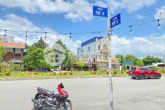 Kẹt iền bán nhanh lô đất 5 x 46.6 mt đường 830 tt bến lức long an, giá giá 32trm2