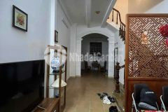 Hiếm hoàng cầu 50m2, 4 tầng đẹp 2 mặt ngõ ô tô dỗ cổng giá 17 tỷ gần hồ hoàng cầu