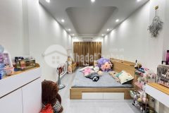 Bán gấp nhà phố khương trung thanh xuân, ô tô gần, gần hồ, 37m2, 8.5 tỷ.