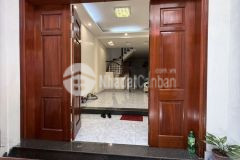 Trung tâm cầu giấy giao thông thuận tiện nhà dân xây chắc chắn