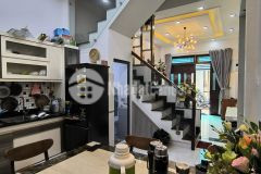 Ở ngay bán nhà 4 tầng cực đẹp võ văn tần, 42m2, chỉ 6.x tỷ tl