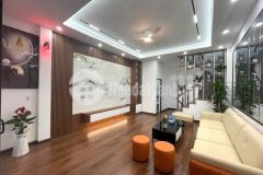 Bán nhà 6 tầng phố bùi xương trạch, trước nhà hơn 3m, 34m2, mt 4.3m, 9.3 tỷ.