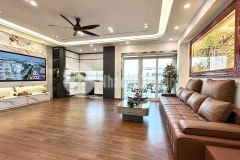 Bán căn hộ chung cư trung yên 1 ngã tư trung kính 145m 4pn full đồ xịn mới tinh sẵn sổ vào ở ngay