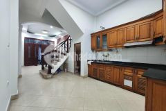 Cho thuê nhà nguyên căn phố ngọc khánh, ba đình, ngõ thông, ba gác tránh, gần bãi gửi ô tô