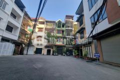 Siêu phẩm phố hoàng cầu 80m2, 5 tầng view sân rộng 400m2 mặt tiền 6m giá 45 tỷ