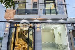 Nhà lầu hẻm 7 nguyễn văn linh 5 phòng ngủ có gara ô tô