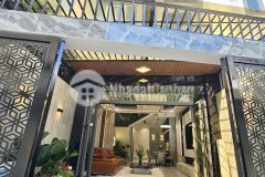 Nhà xinh lung linh 2 lầu sân thượng full nội thất hẻm phạm hữu lầu q7