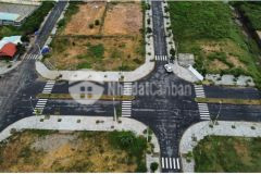 Hiện tại e có vài lô ngoại giao đất nền dự án khu phố chợ đông phú