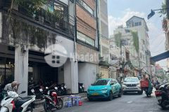 Lê văn sỹ nhà đẹp ở ngay 4 tầng hẻm xe hơi full nội thất 64m2 5pn khu dân trí 13.x tỷ