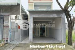 Thanh ly nha 1 trêt 1 lâu, 3 phong tro, gân chơ phu lac binh chanh tphcm