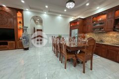 Chdv mới có hầm 6l hxh thống nhất ngang 9m 180m2 27pn cao cấp tn 120tr gần trường 33.9 tỷ