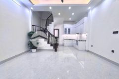 Bán nhà ngô gia tự, phường việt hưng, long biên 5t, 33m2 giá 6,95 tỷ ô tô đỗ gần