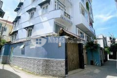 Ngay ngã tư hàng xanh 3 tầng 28m2 chỉ 4.8 tỷ