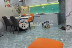 Xe 16 chỗ tận cửa nhà đẹp nội thất cao cấp linh xuân sát phạm văn đồng