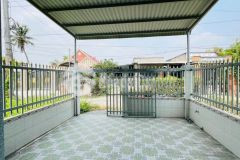 Bán nhà mới xây đường chùa thiên mụ, xã mỹ lộc dt 83m2 thổ cư,1 lầu, 3pn, 2wc giá 1,65 tỷ