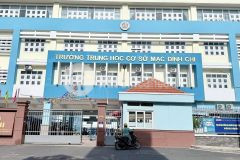 Xe hơi đỗ cửa, 40m2 trệt lầu chắc chắn, bên hông cv lê thị riêng 1 bước sang quận 10.